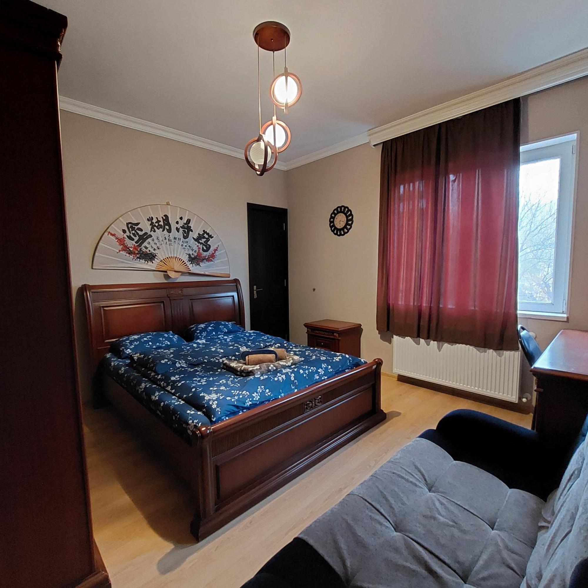 Guesthouse Different Тбилиси Номер фото