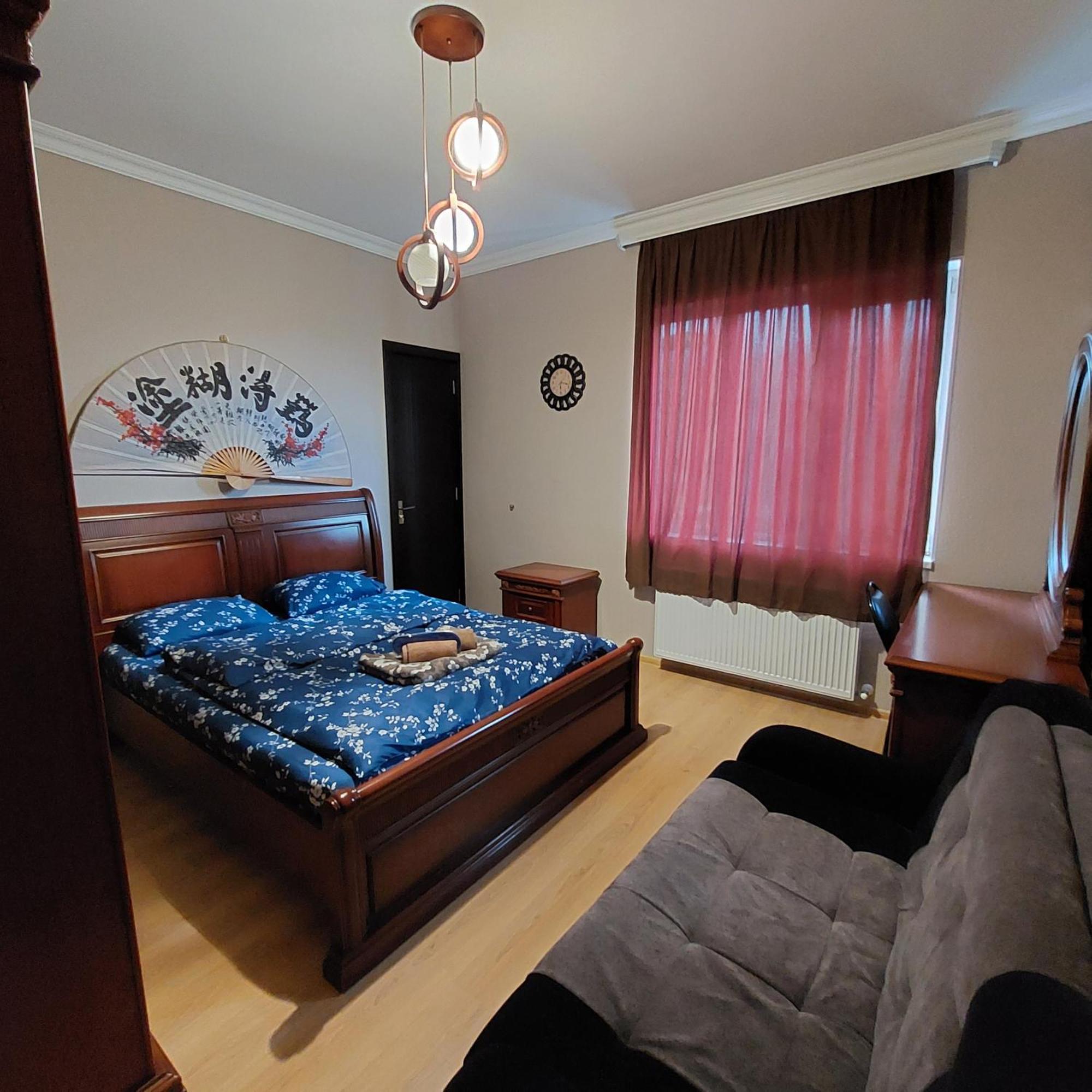 Guesthouse Different Тбилиси Номер фото