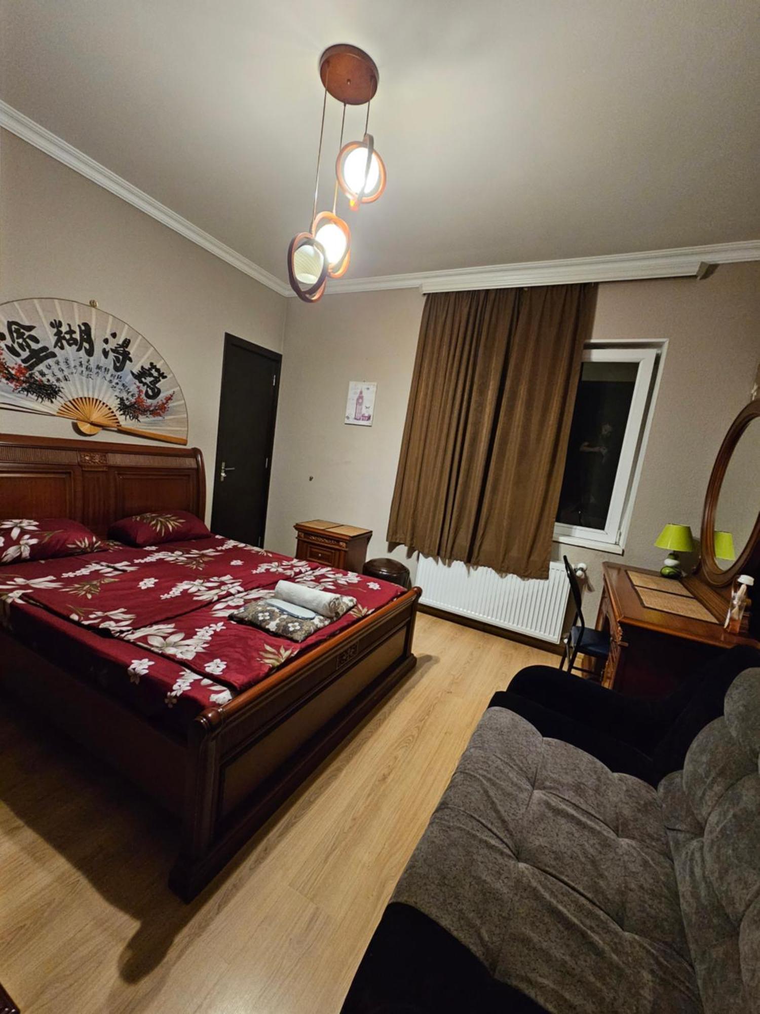 Guesthouse Different Тбилиси Экстерьер фото