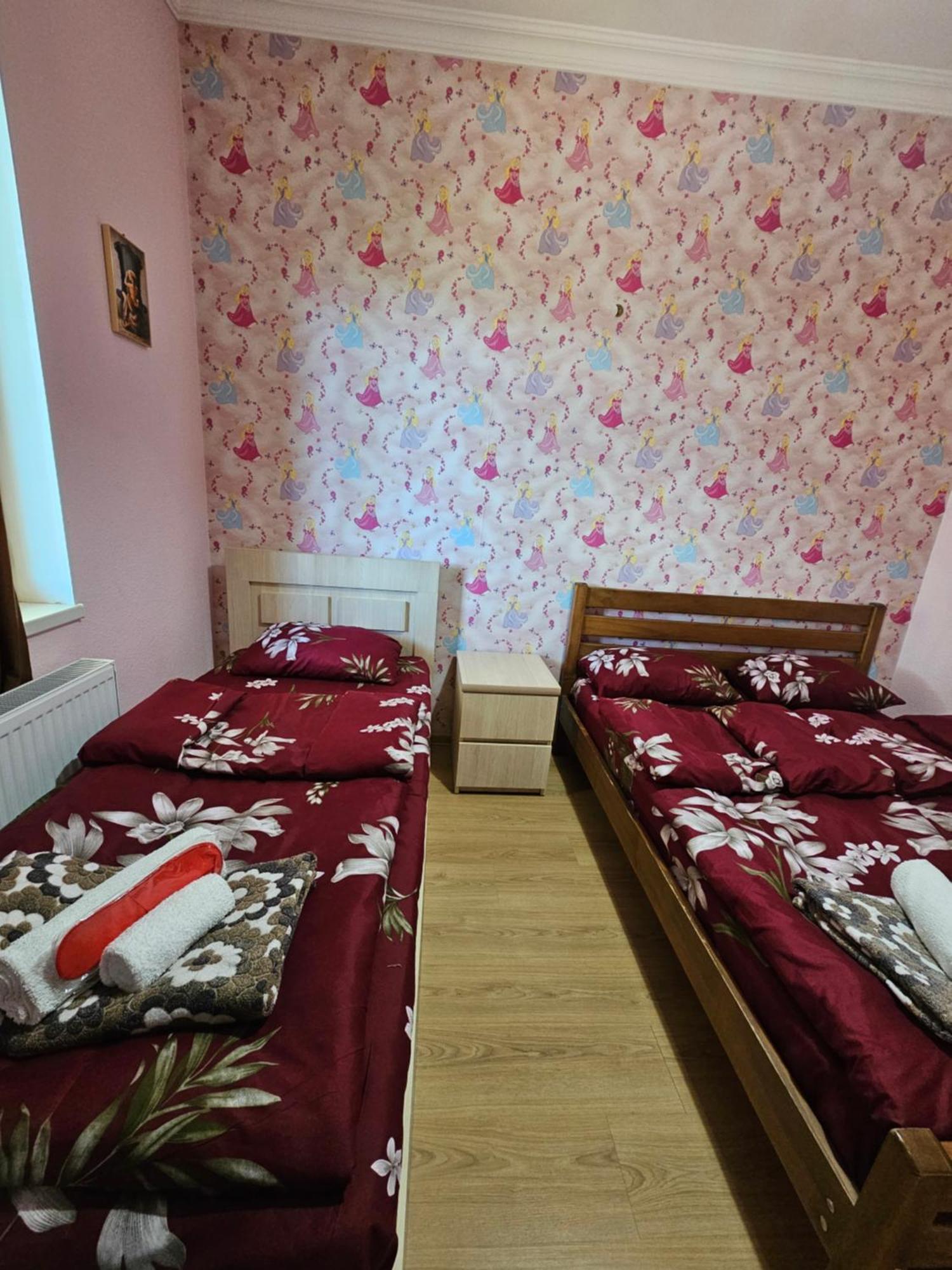 Guesthouse Different Тбилиси Экстерьер фото